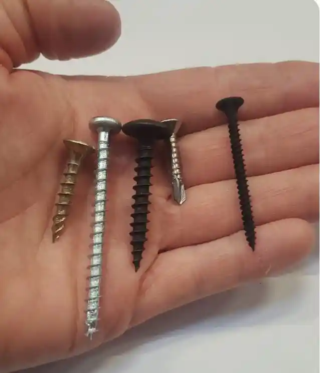 Quelle vis choisir pour le bois, le placo et le métal.