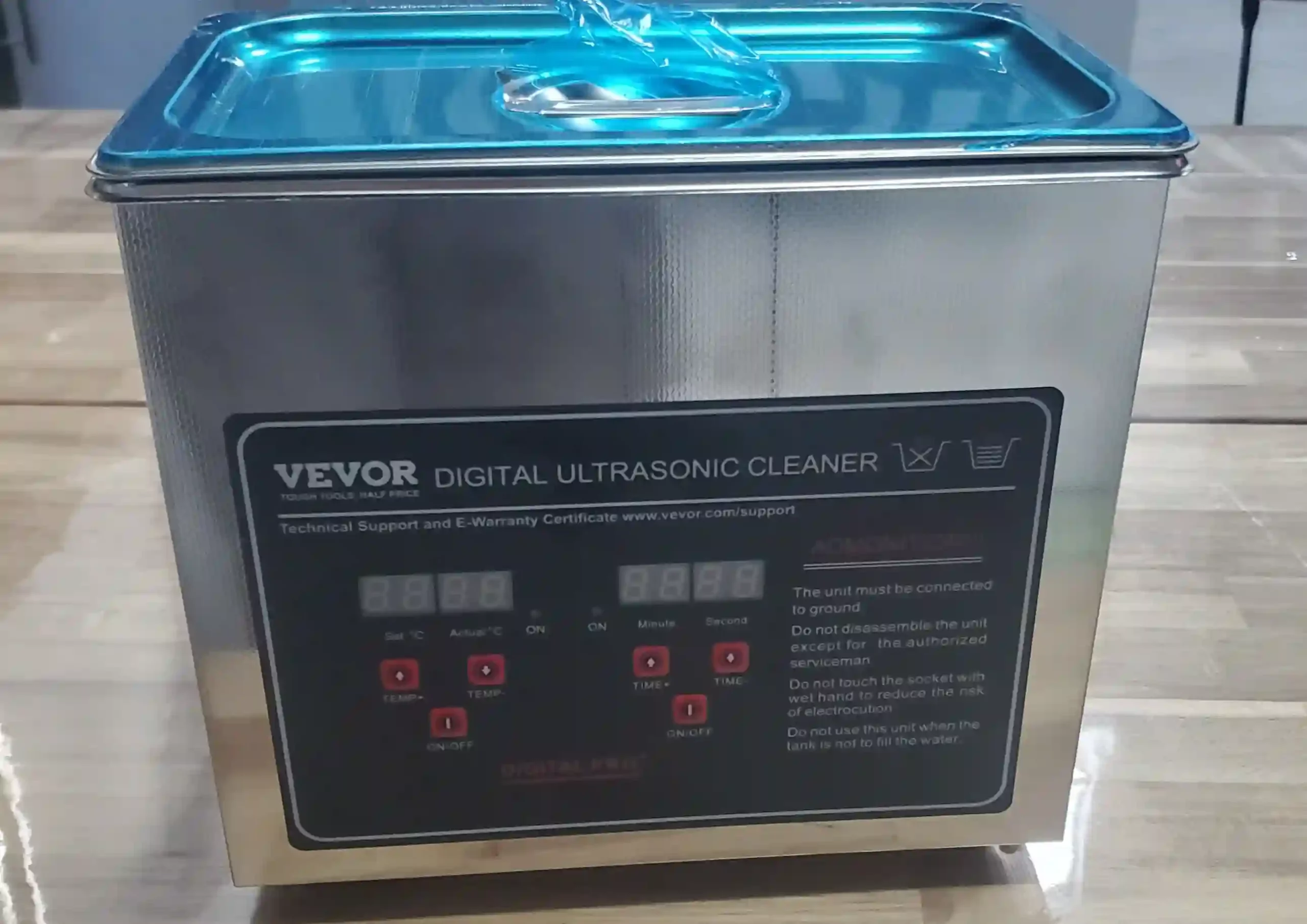 Déballage du nettoyeur à ultrasons numérique Vevor 3L à l'atelier
